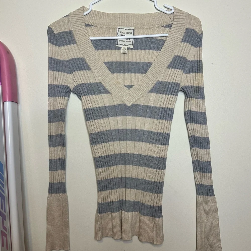 Pink Rose Beige Stripped Waist Snatching Ribbed Knit Long Sleeved V-neck Sweater - Picture 2 of 4